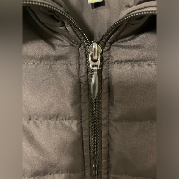 Kenneth Cole Reaction Down Filled Puffer Vest Small - Picture 4 of 10